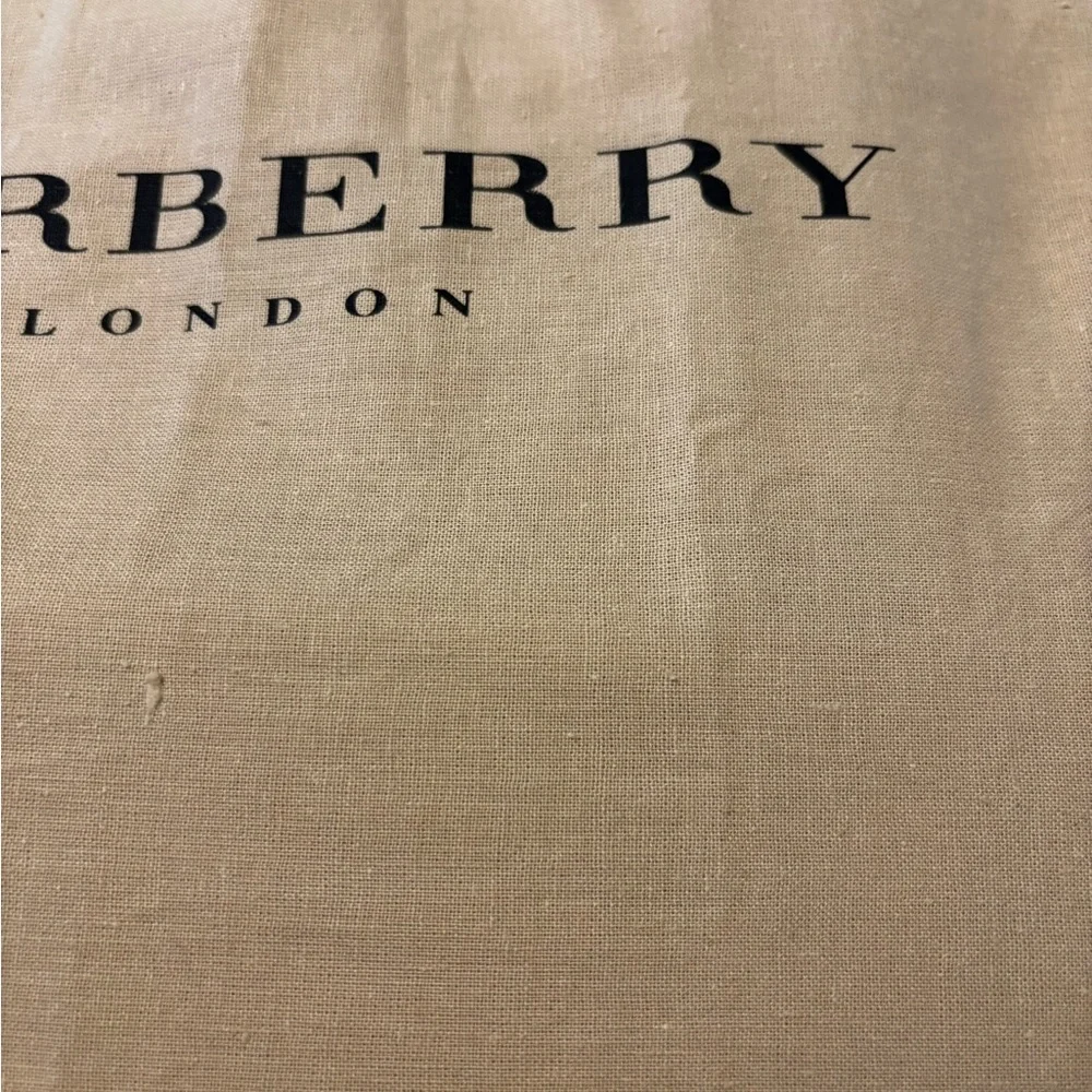 Burberry blue label Tote Bag with Signature Design with COA dust bag - Picture 4 of 17